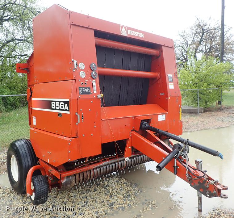 image for item DF1176 Hesston 856A round baler