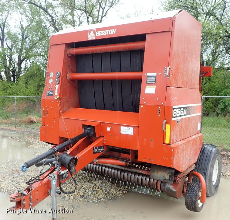 image for item DF1176 Hesston 856A round baler