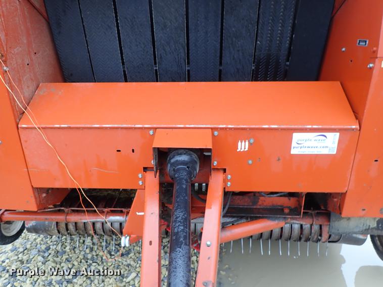 image for item DF1176 Hesston 856A round baler