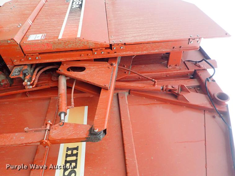 image for item DF1176 Hesston 856A round baler