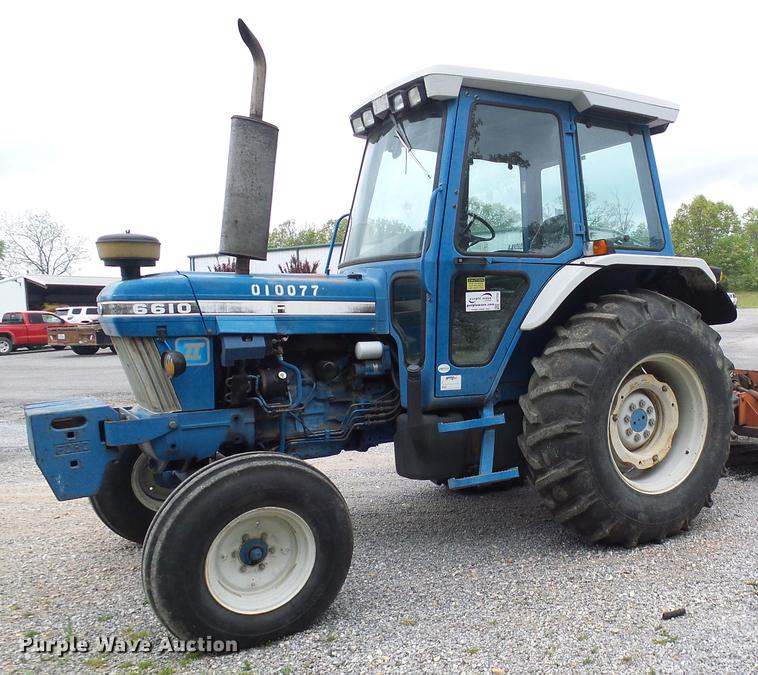 image for item DF7253 1989 Ford 6610 tractor