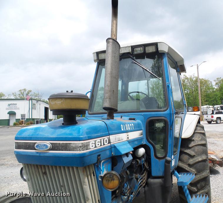 image for item DF7253 1989 Ford 6610 tractor