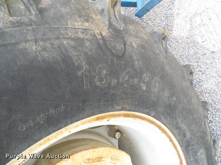 image for item DF7253 1989 Ford 6610 tractor