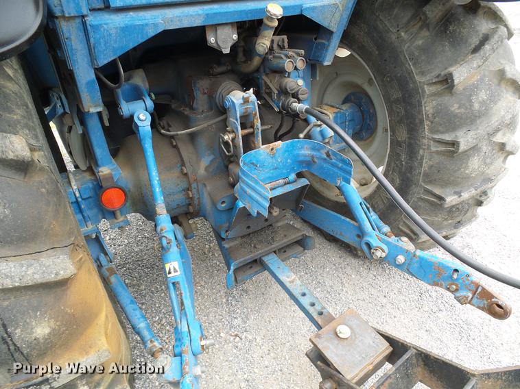 image for item DF7253 1989 Ford 6610 tractor