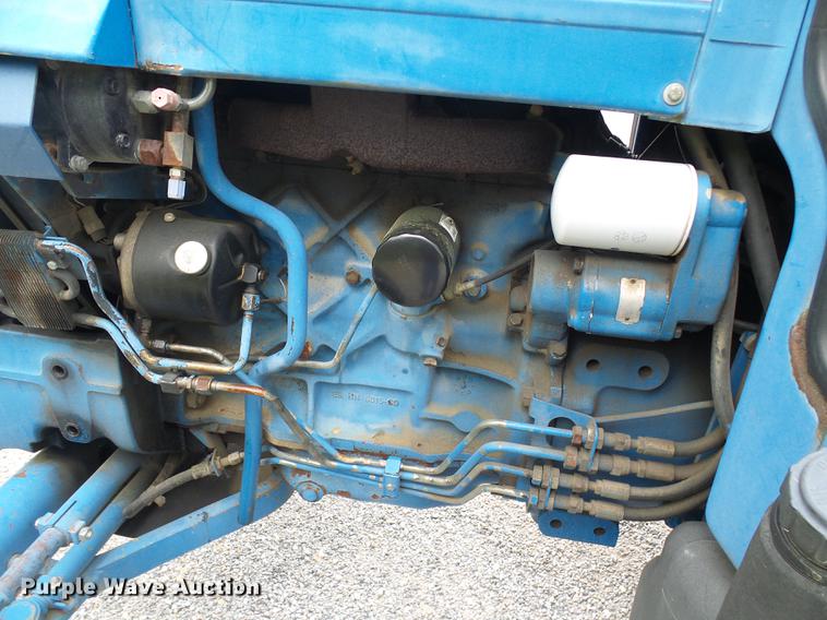 image for item DF7253 1989 Ford 6610 tractor