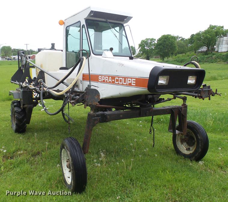 image for item DF7274 SpraCoupe 220 sprayer