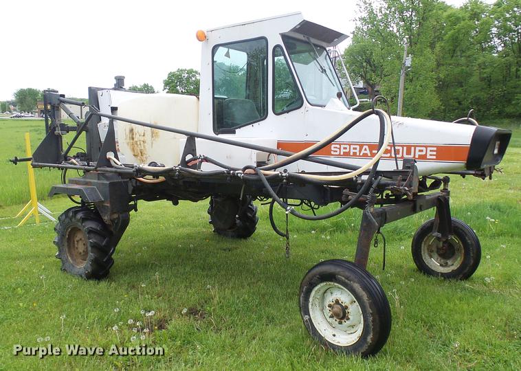image for item DF7274 SpraCoupe 220 sprayer