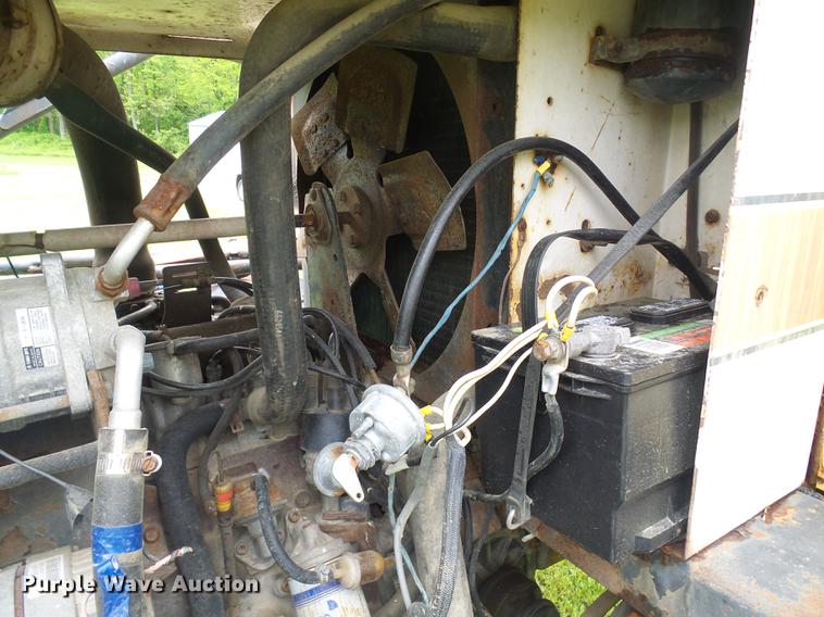 image for item DF7274 SpraCoupe 220 sprayer