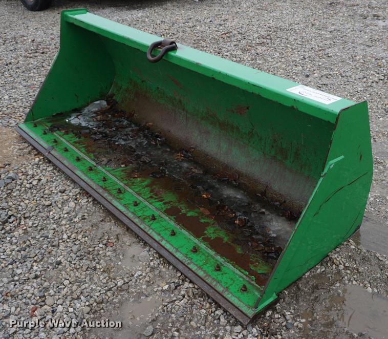 image for item DF7622 (2) John Deere loader attachments