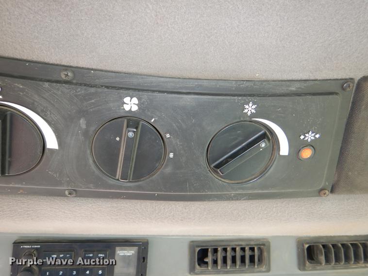 image for item DG0973 1991 Case IH 7120 tractor