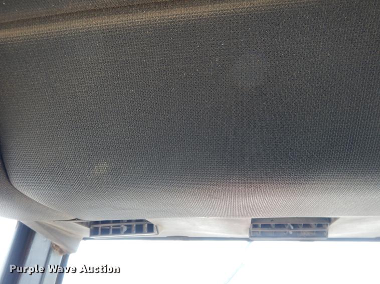 image for item DG5759 International 1086 tractor