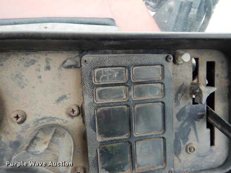 image for item DG5764 1980 International 1086 tractor