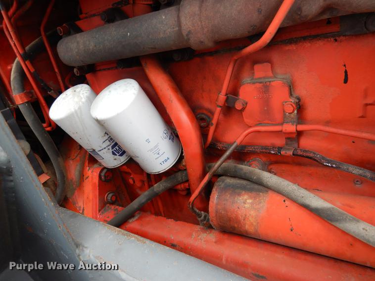 image for item DG5764 1980 International 1086 tractor