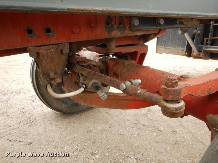 image for item DG5764 1980 International 1086 tractor