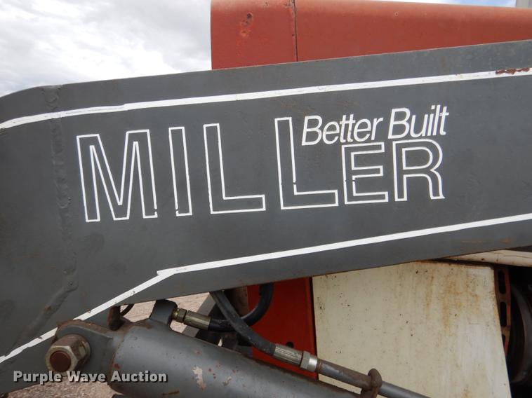 image for item DG5764 1980 International 1086 tractor