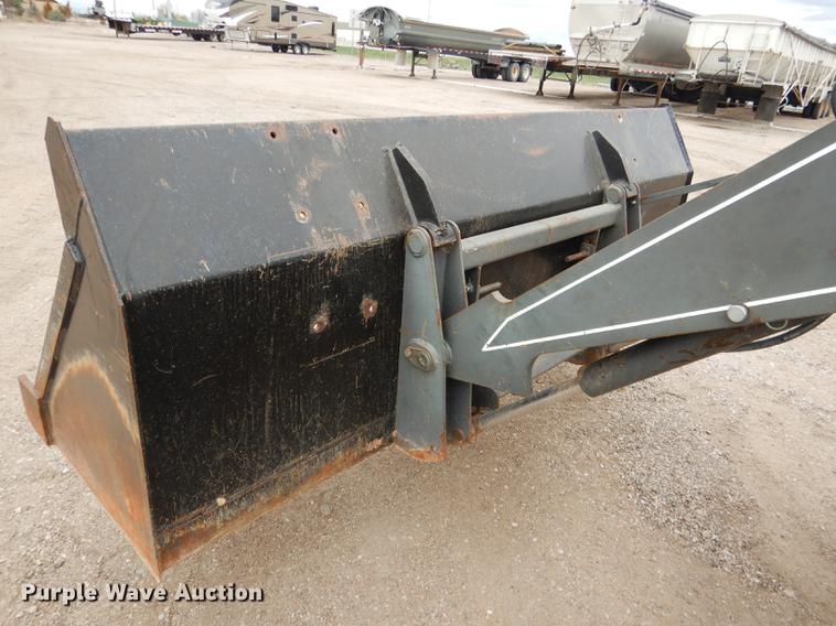 image for item DG5764 1980 International 1086 tractor