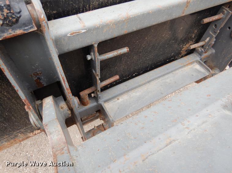 image for item DG5764 1980 International 1086 tractor