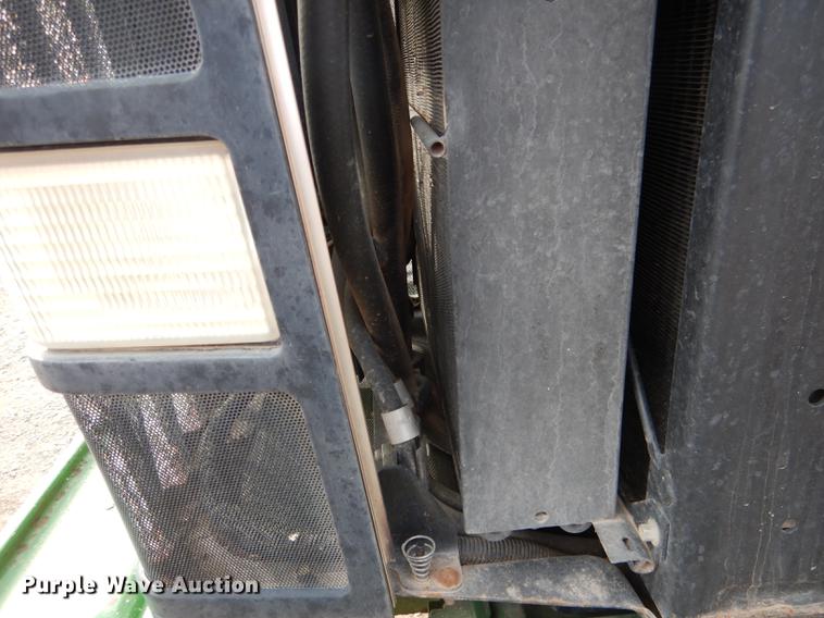 image for item DG5773 1994 John Deere 7700 tractor