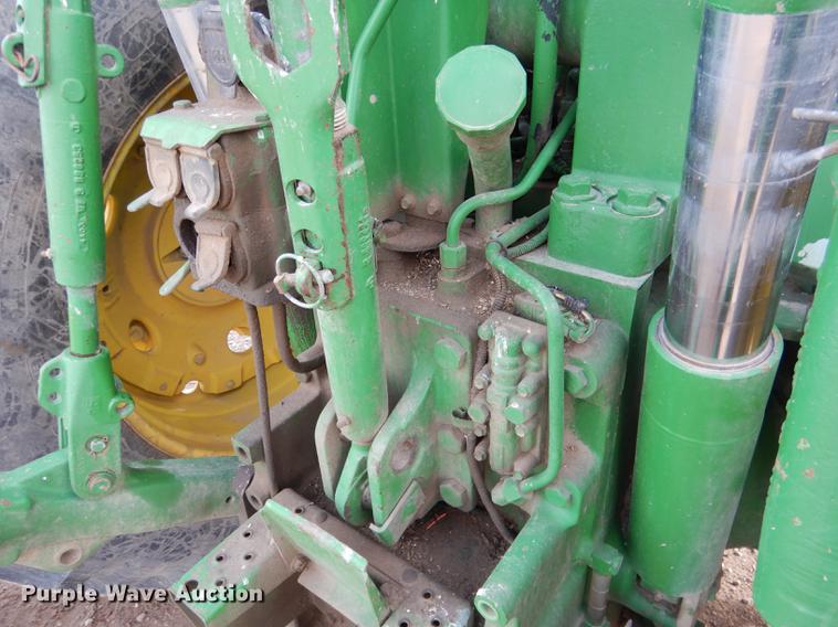 image for item DG5773 1994 John Deere 7700 tractor