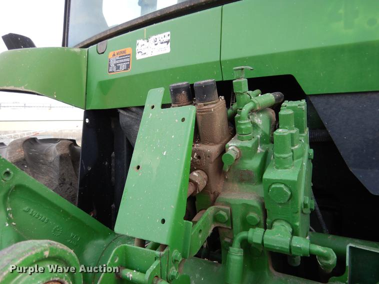 image for item DG5773 1994 John Deere 7700 tractor