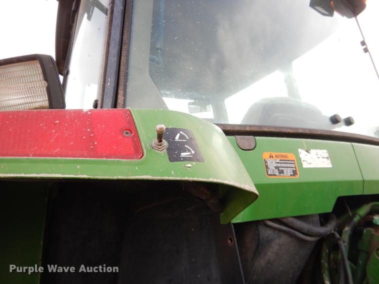image for item DG5773 1994 John Deere 7700 tractor