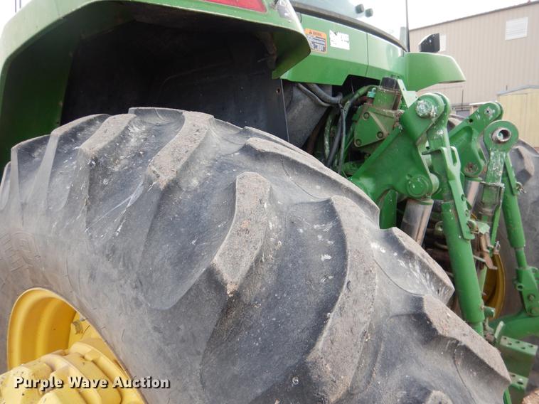 image for item DG5773 1994 John Deere 7700 tractor