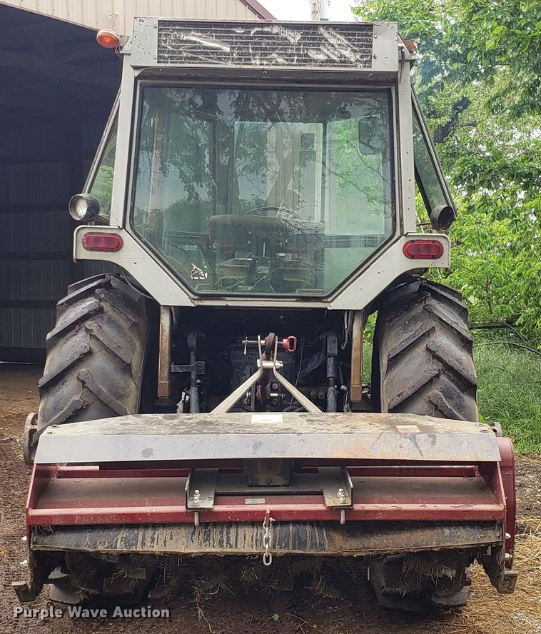 image for item EN9941 1976 White 2-105 Field Boss tractor