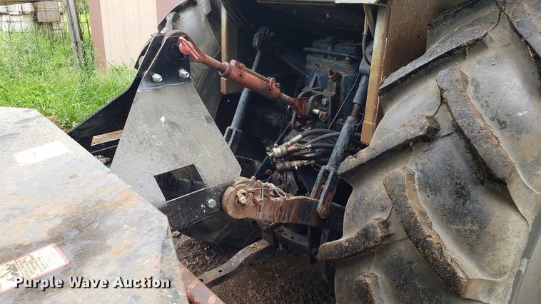 image for item EN9941 1976 White 2-105 Field Boss tractor