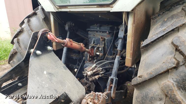 image for item EN9941 1976 White 2-105 Field Boss tractor