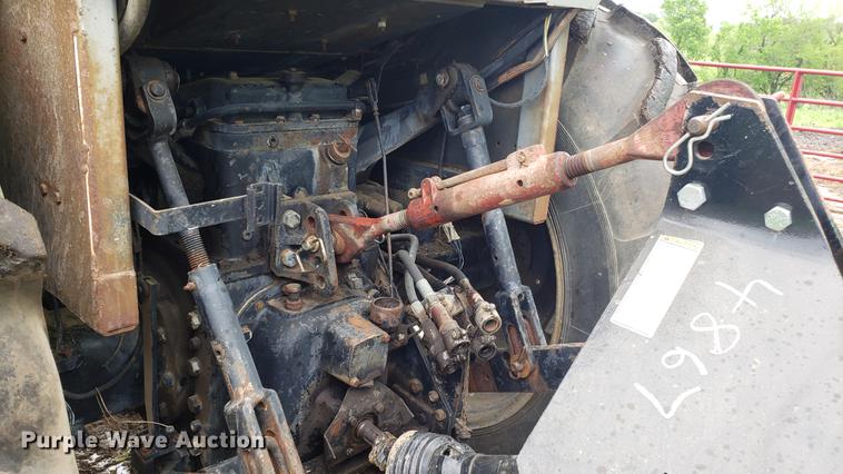 image for item EN9941 1976 White 2-105 Field Boss tractor