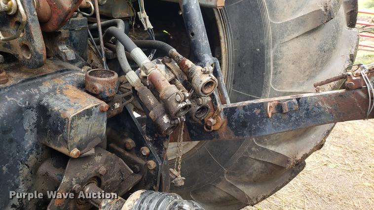 image for item EN9941 1976 White 2-105 Field Boss tractor