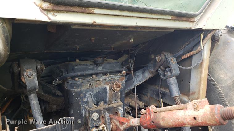 image for item EN9941 1976 White 2-105 Field Boss tractor