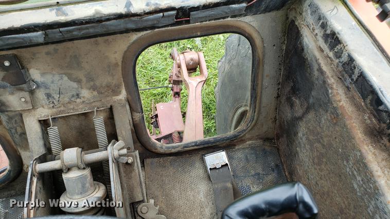 image for item EN9952 Allis Chalmers AC7080 tractor