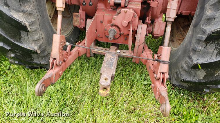 image for item EN9952 Allis Chalmers AC7080 tractor