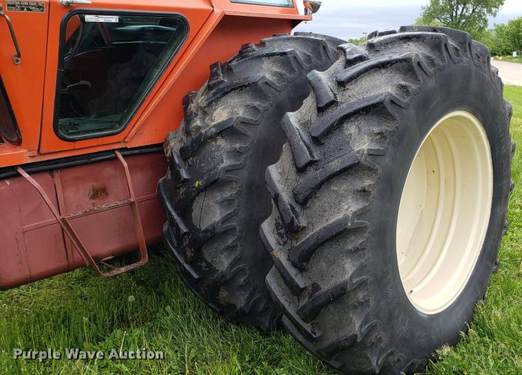 image for item EN9952 Allis Chalmers AC7080 tractor