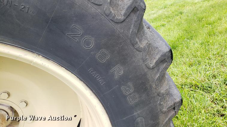 image for item EN9952 Allis Chalmers AC7080 tractor