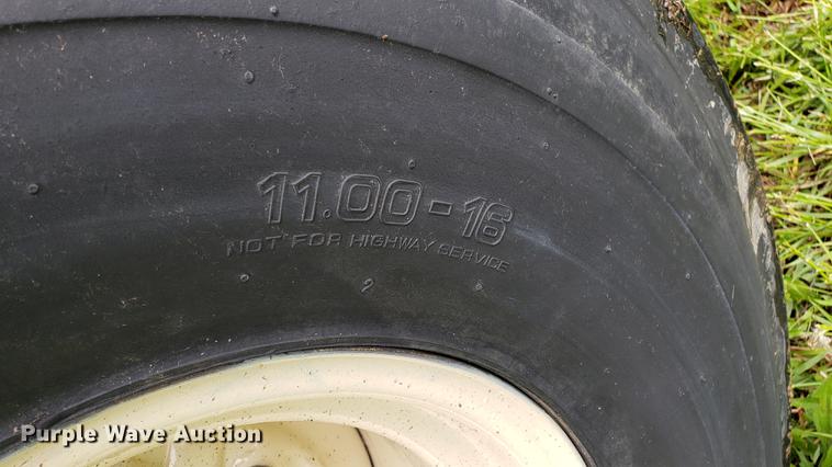 image for item EN9952 Allis Chalmers AC7080 tractor