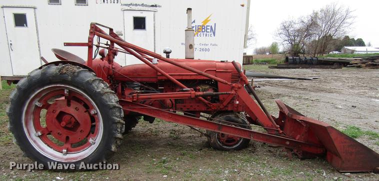 image for item EU9626 1944 International H tractor