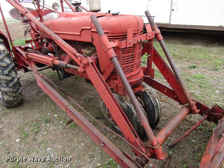 image for item EU9626 1944 International H tractor
