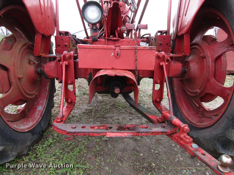 image for item EU9626 1944 International H tractor