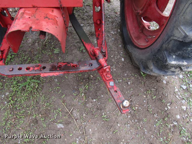 image for item EU9626 1944 International H tractor