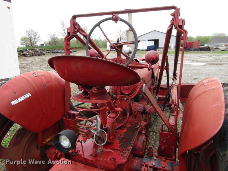 image for item EU9626 1944 International H tractor