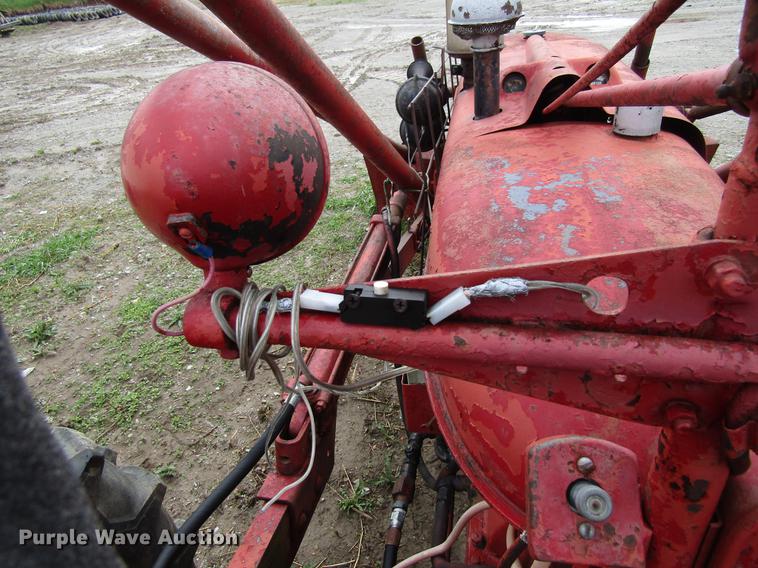 image for item EU9626 1944 International H tractor