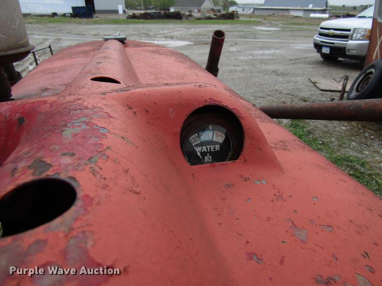 image for item EU9626 1944 International H tractor