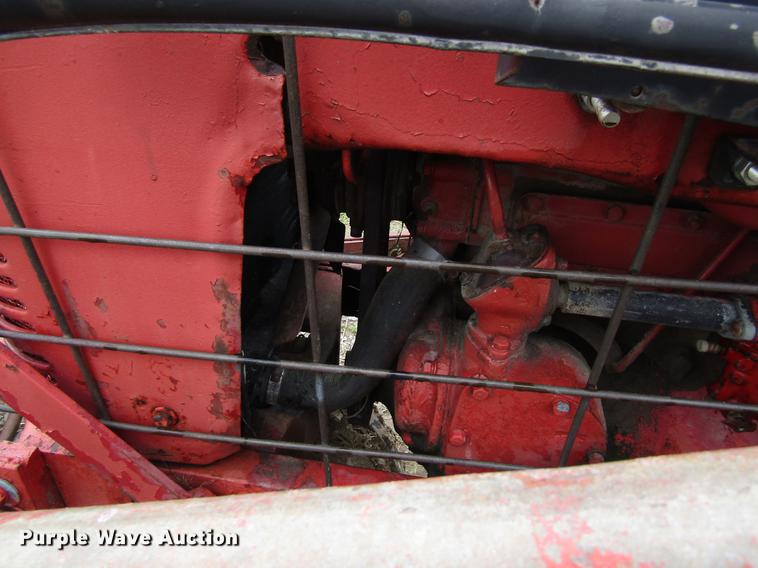 image for item EU9626 1944 International H tractor