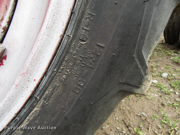 image for item EU9626 1944 International H tractor