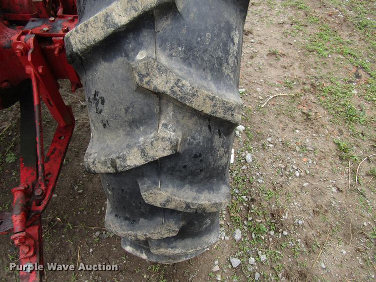 image for item EU9626 1944 International H tractor