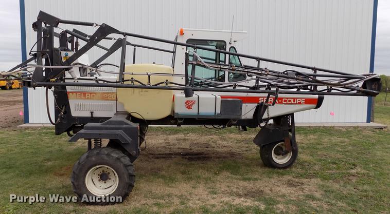 image for item FG9368 SpraCoupe 220 sprayer