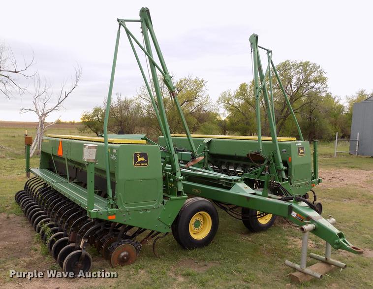 image for item FG9369 (2) John Deere 515 grain drills