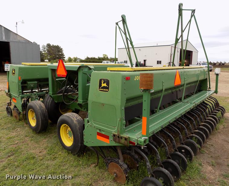 image for item FG9369 (2) John Deere 515 grain drills